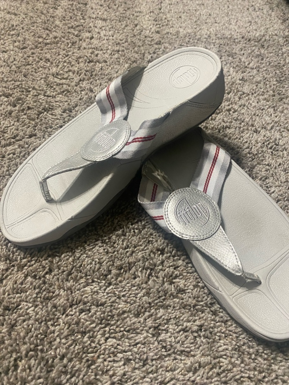 FitFlop White Sandal with Red Stripe Accent